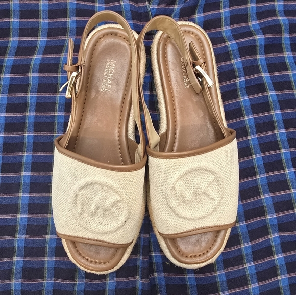 Michael Kors Women’s Royce Slide Sandals MK Logo Signature 7M No Box. - Picture 4 of 9